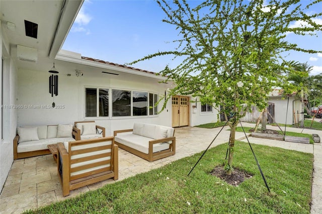 3 of 100 - 3350 N 40th St, Hollywood, FL