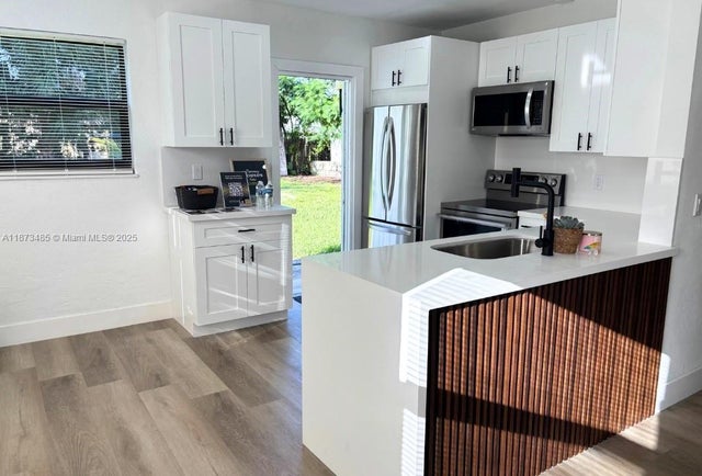 1613 Nw 12th St, Fort Lauderdale