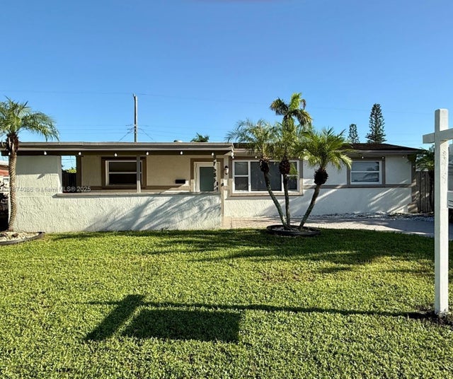 2 of 13 - 7681 Farragut St, Hollywood, FL