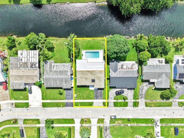 5 of 50 - 9480 Nw 24th Pl, Sunrise, FL