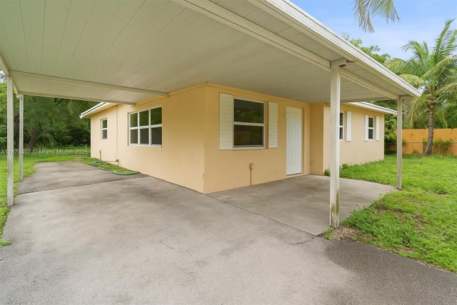 2 of 21 - 1512 Nw 16th Ln, Fort Lauderdale, FL