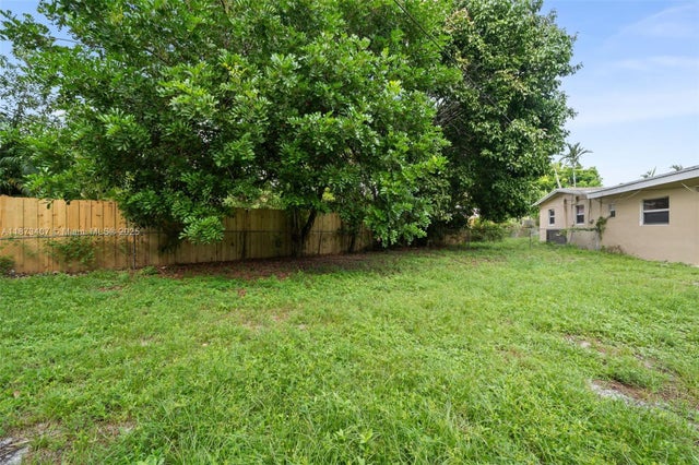 3 of 21 - 1512 Nw 16th Ln, Fort Lauderdale, FL