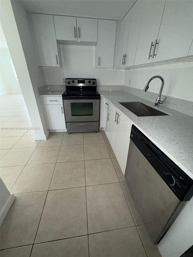 1 of 26 - 13700 Ne 6th Ave 213, North Miami, FL