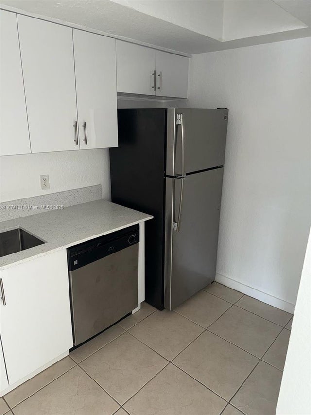 4 of 26 - 13700 Ne 6th Ave 213, North Miami, FL