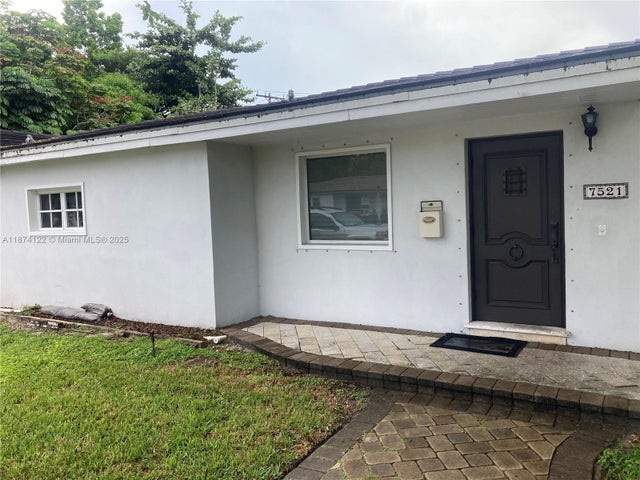 2 of 23 - 7521 Sw 57th Ter, Miami, FL