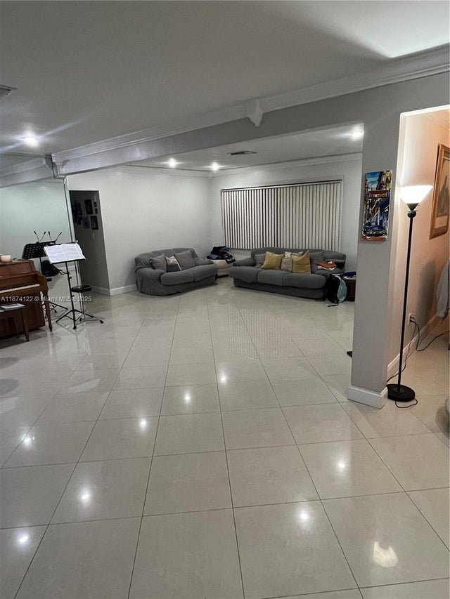 4 of 23 - 7521 Sw 57th Ter, Miami, FL