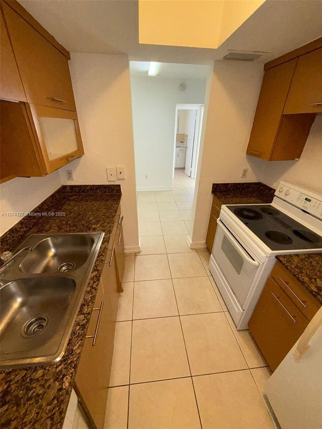 1 of 16 - 13700 Ne 6th Ave 201, North Miami, FL