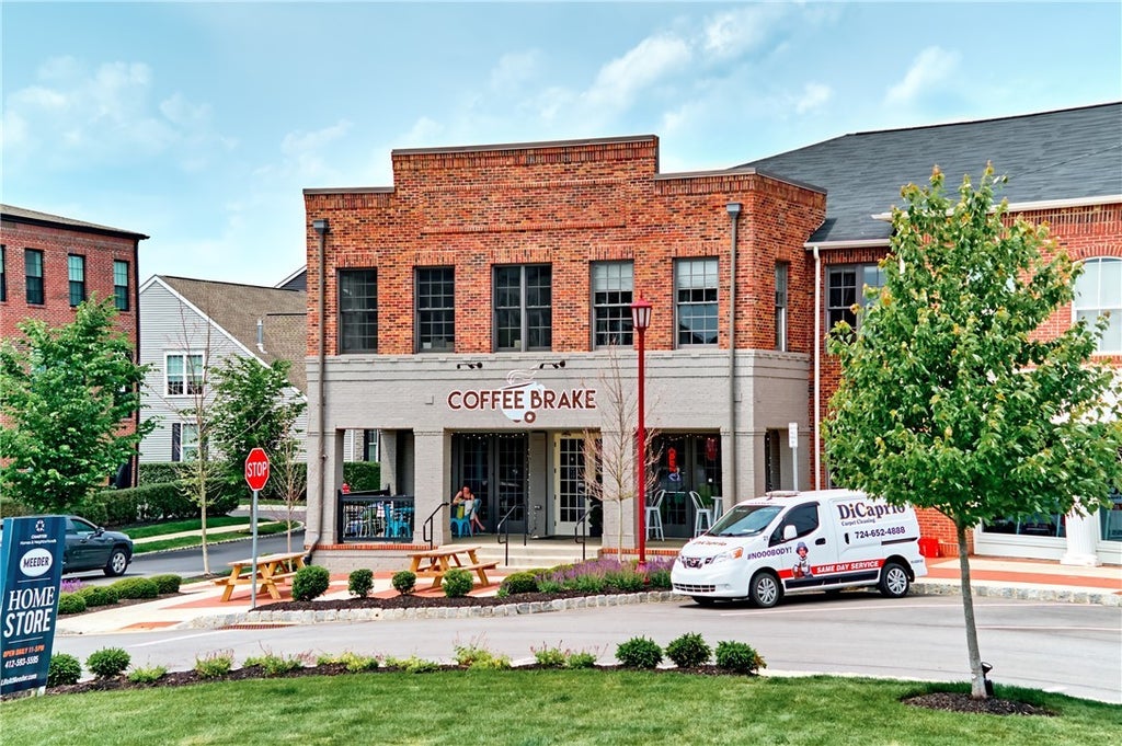 305 Tillary Lane 202, Cranberry