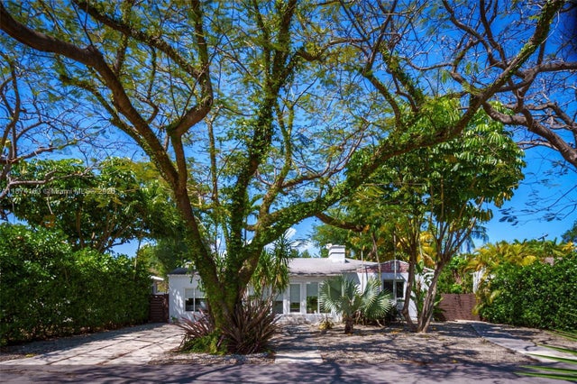 3 of 35 - 431 Ne 52nd Ter, Miami, FL