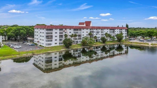 2 of 39 - 4750 Nw 22nd Ct 114, Lauderhill, FL