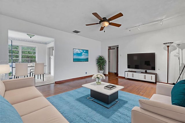 3 of 30 - 3229 Cleveland St, Hollywood, FL
