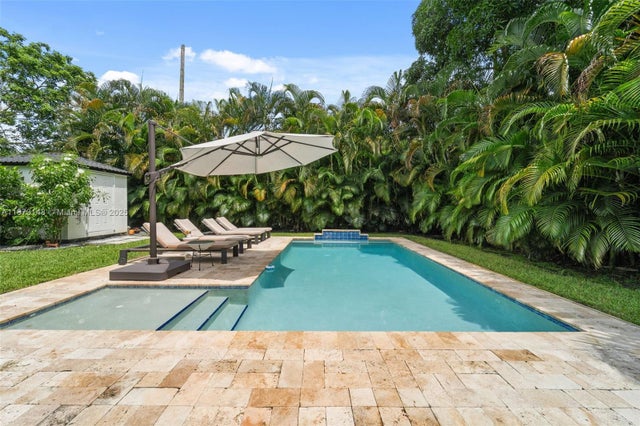 1 of 20 - 5 Nw 107th St, Miami Shores, FL