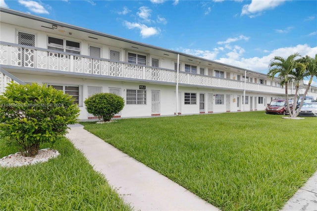 1 of 24 - 11 Ne 204th St 1, Miami Gardens, FL