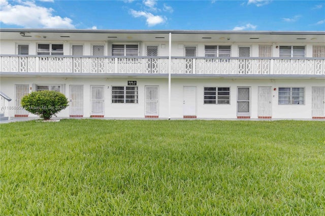 2 of 24 - 11 Ne 204th St 1, Miami Gardens, FL