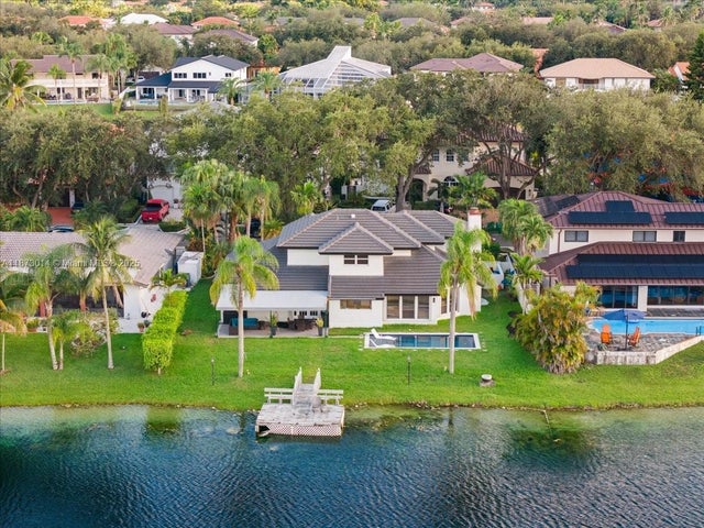 1 of 53 - 8001 Nw 166th St, Miami Lakes, FL