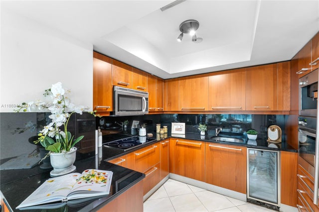 5 of 17 - 1331 Brickell Bay Dr 1706, Miami, FL