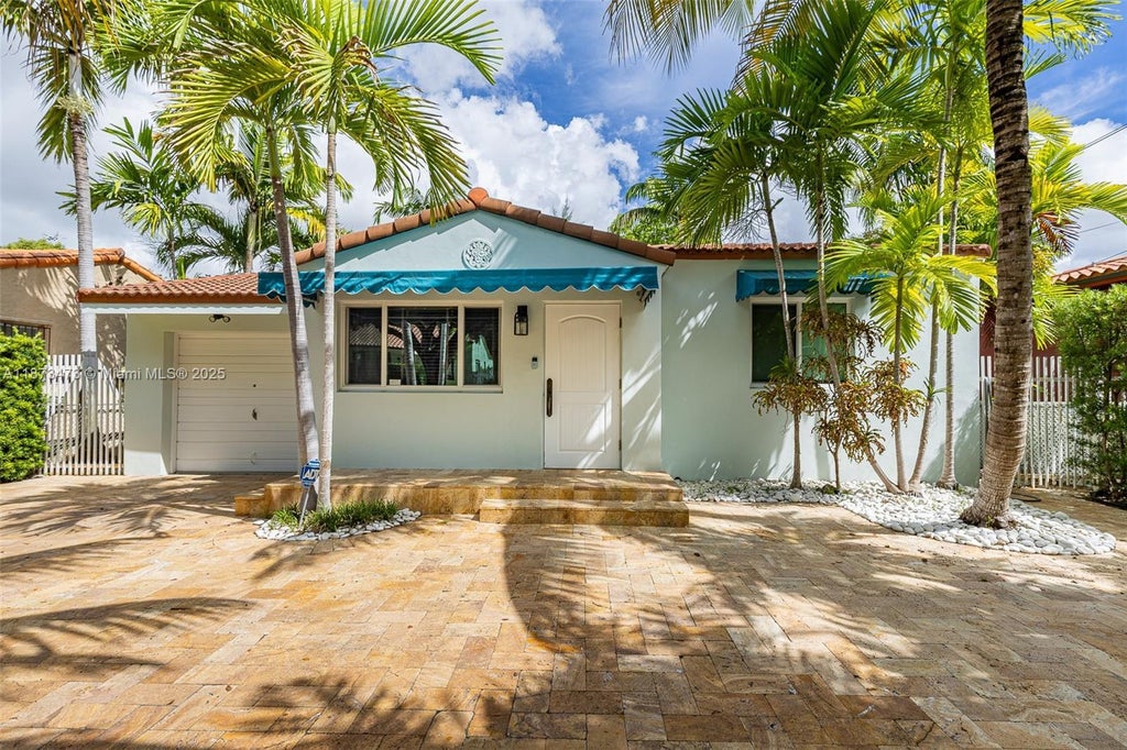 1711 Sw 18th St, Miami