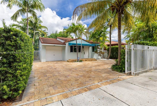 4 of 35 - 1711 Sw 18th St, Miami, FL