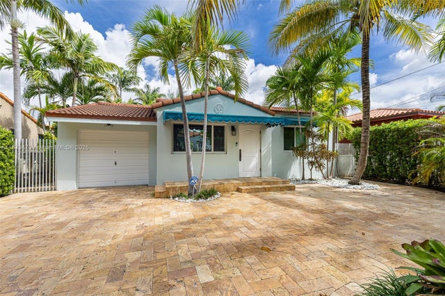 5 of 35 - 1711 Sw 18th St, Miami, FL