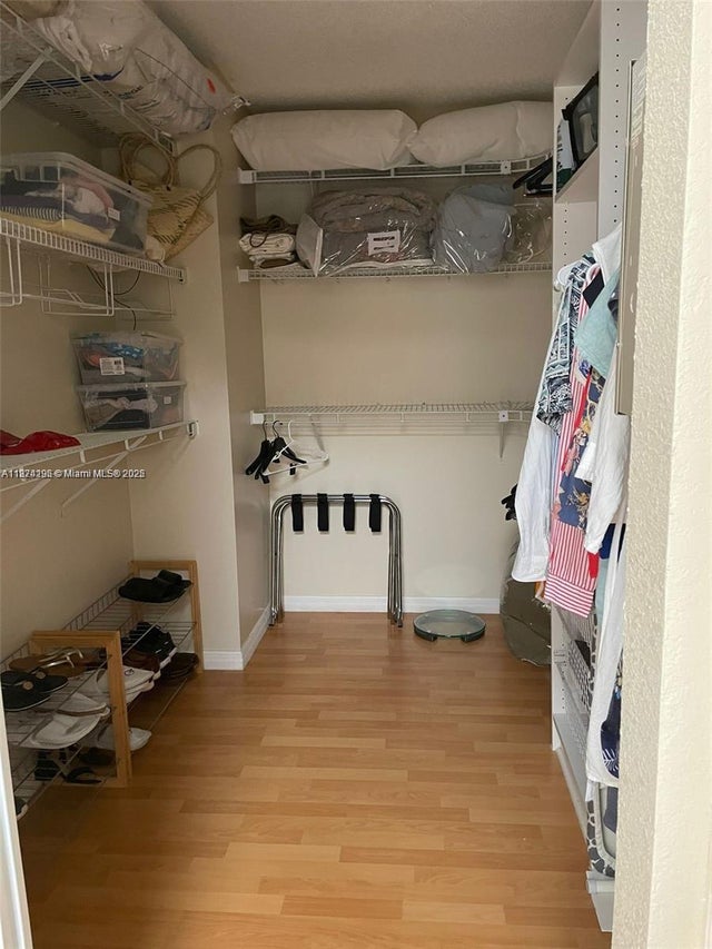 5 of 24 - 1095 Weeping Willow Way, Hollywood, FL