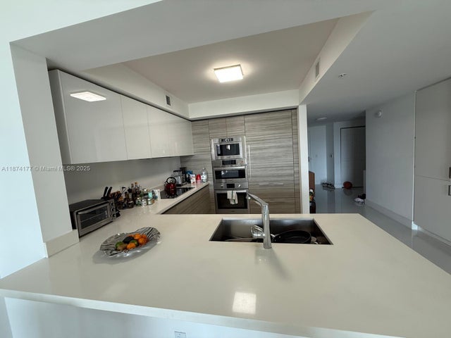 3 of 9 - 300 Sunny Isles Blvd 4-803, Sunny Isles Beach, FL
