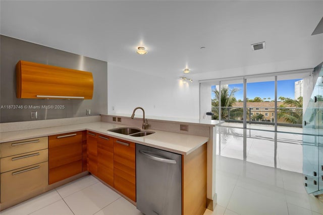 4 of 61 - 2950 Ne 188th St 302, Aventura, FL