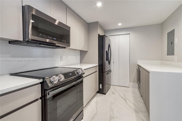 4 of 16 - 701 Brickell Key Blvd 1512, Miami, FL