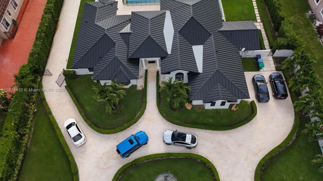 4 of 43 - 350 Nw 124th Ave, Miami, FL