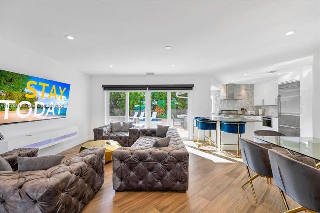 2 of 37 - 5131 Ne 26th Ave, Fort Lauderdale, FL