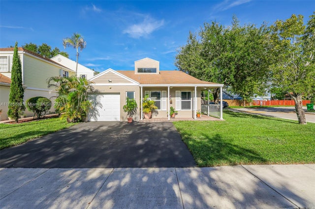 3 of 25 - 207 Sw 159th Ter, Sunrise, FL