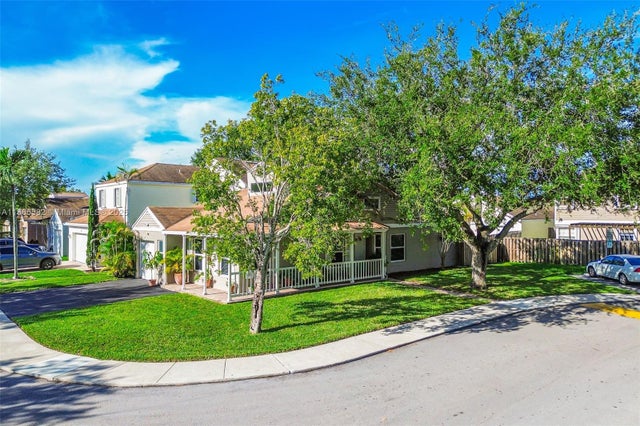 4 of 25 - 207 Sw 159th Ter, Sunrise, FL