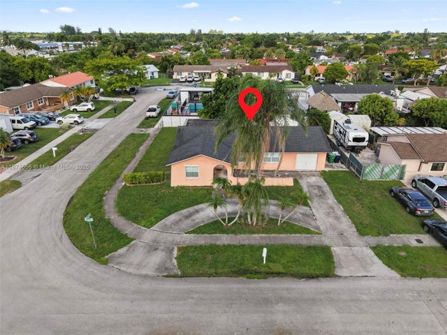 2 of 29 - 4211 Sw 135th Ave, Miami, FL