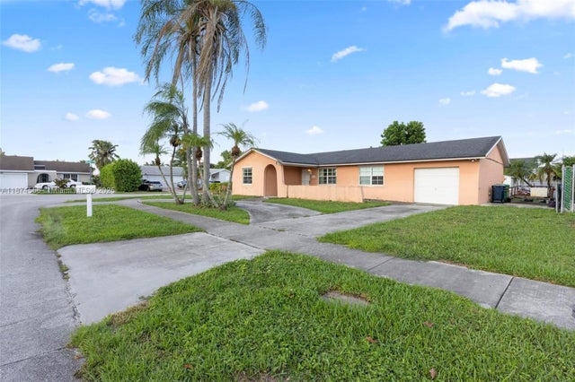 5 of 29 - 4211 Sw 135th Ave, Miami, FL
