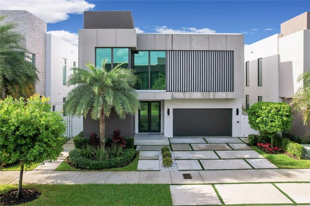 3 of 50 - 10530 Nw 67th Ter, Doral, FL