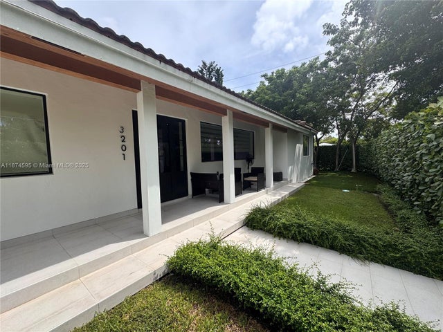 1 of 30 - 3201 Sw 19th Ter, Miami, FL