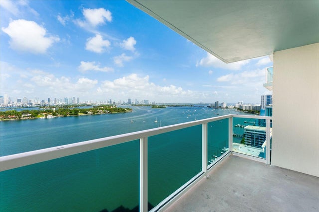 2 of 40 - 650 West Ave 2305, Miami Beach, FL