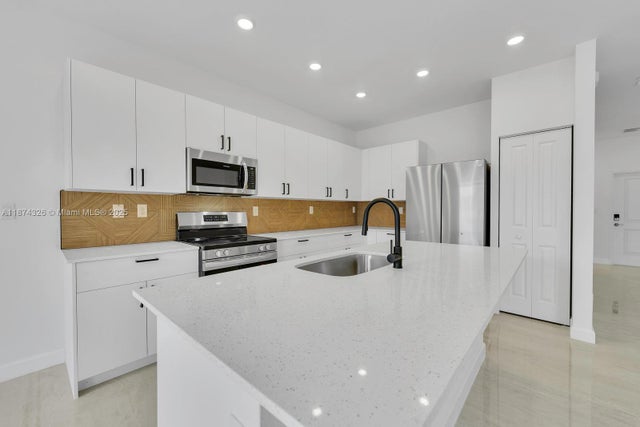 2 of 29 - 14888 Sw 163rd Ter, Miami, FL
