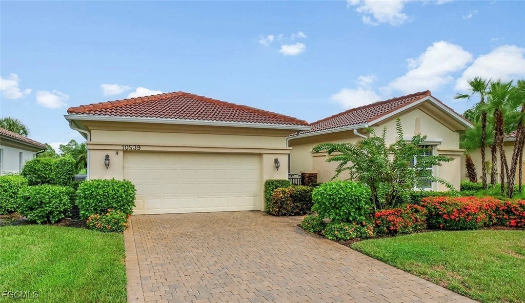 10539 Bellagio Dr, Fort Myers