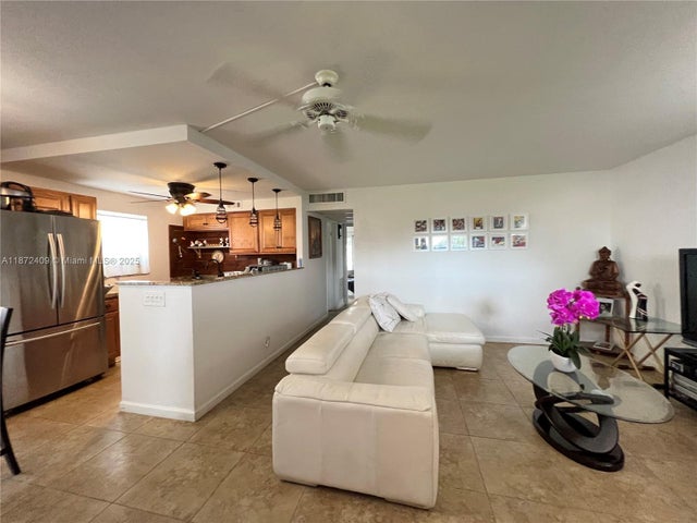 2 of 40 - 21 Saxony A 21, Delray Beach, FL
