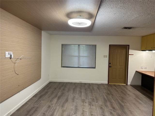 3 of 37 - 1411 Sw 24th Ct, Fort Lauderdale, FL