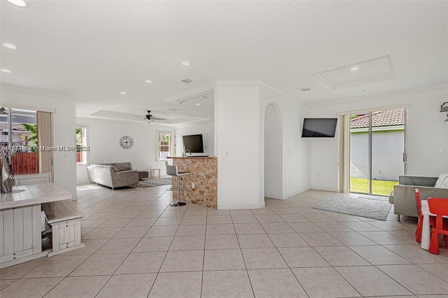 4 of 42 - 4457 Sw 160th Ct, Miami, FL
