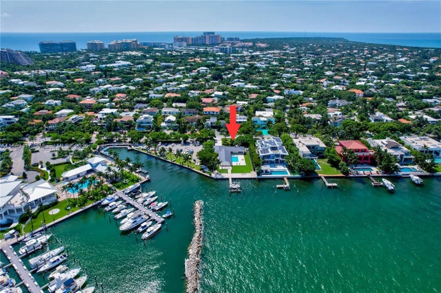 3 of 24 - 200 Harbor Dr, Key Biscayne, FL