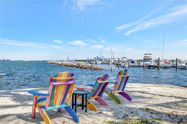 5 of 24 - 200 Harbor Dr, Key Biscayne, FL