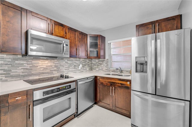 3 of 32 - 9431 Live Oak Pl 205, Davie, FL