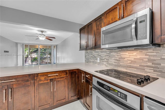 5 of 32 - 9431 Live Oak Pl 205, Davie, FL