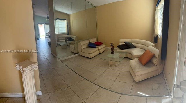 4 of 15 - 6950 W 25th Ave, Hialeah, FL