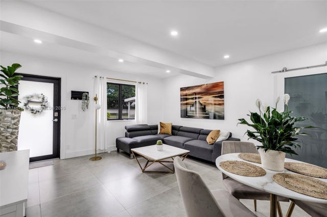 4 of 23 - 21310 Old Cutler Rd, Cutler Bay, FL