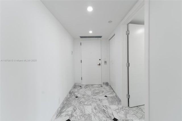 2 of 39 - 19667 Turnberry Way 20e, Aventura, FL