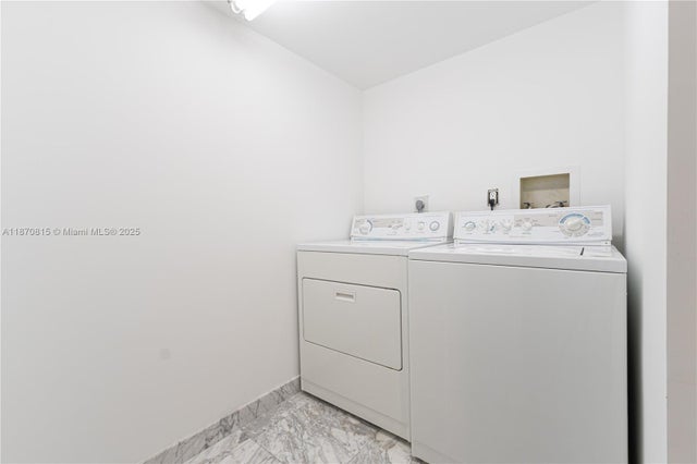 5 of 39 - 19667 Turnberry Way 20e, Aventura, FL