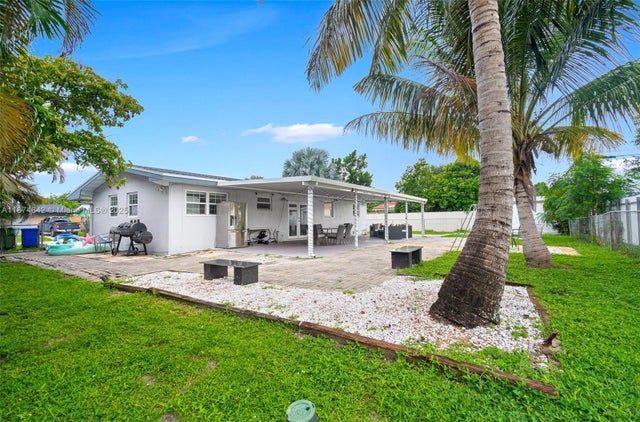 5 of 38 - 7951 Nw 11th St, Pembroke Pines, FL